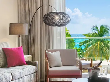 o2beach-luxury-header-622ba1151b612 (1).webp