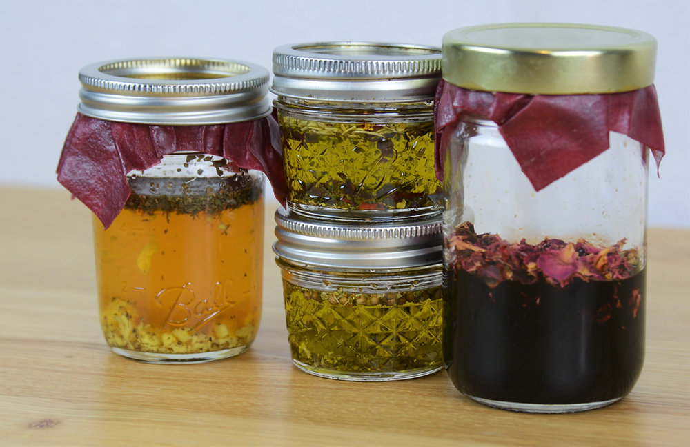 Building Flavor Infused Oils and Vinegars