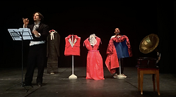 Largo al factotum, Teatrolinguaggi