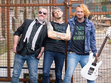 Band Promo Picture 2022.jpg