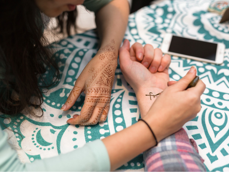 4 Life Lessons I Got From Being a Henna Artist
