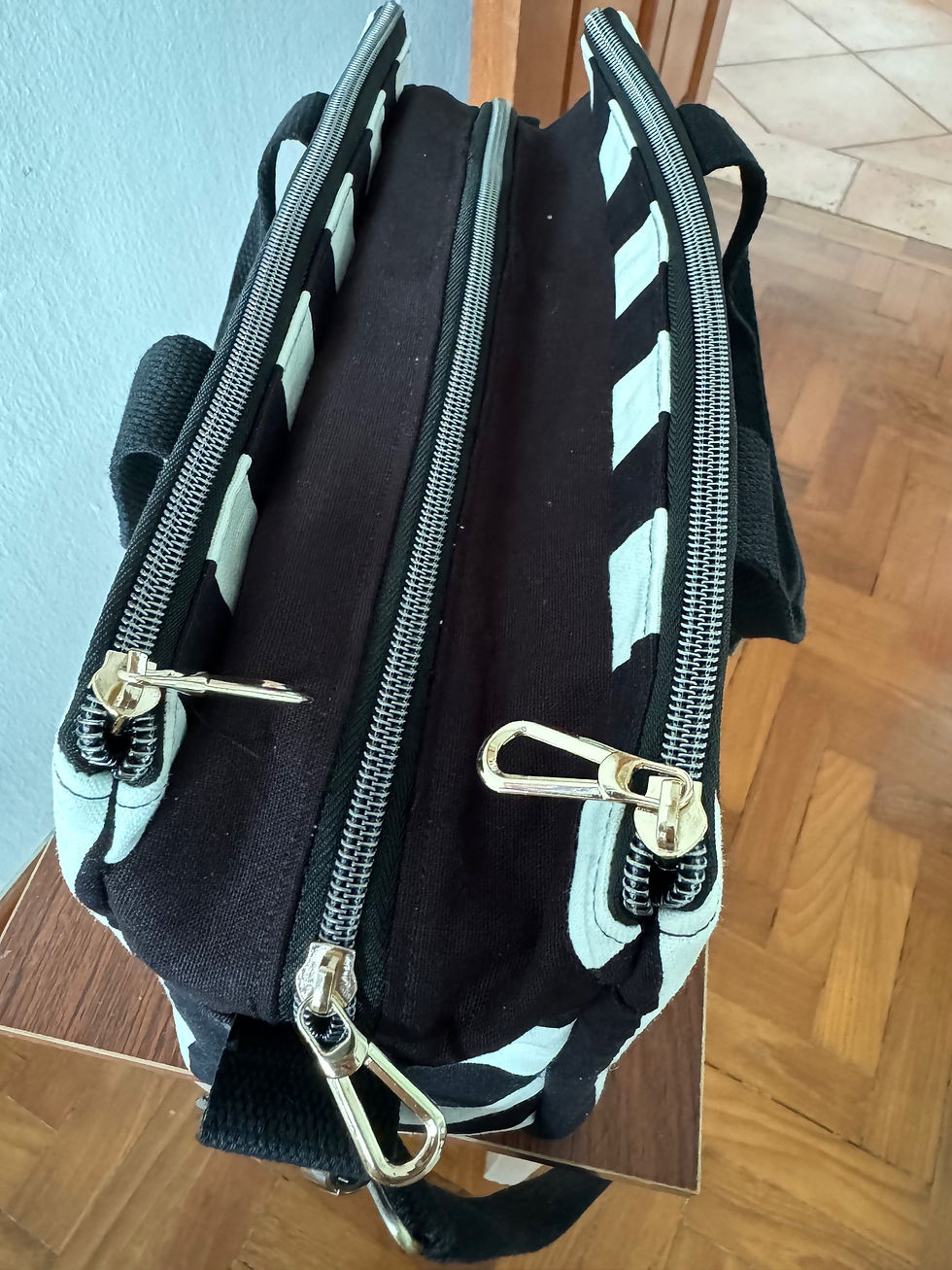 Thumbnail: Seiri Bag {Medium) - Black & White