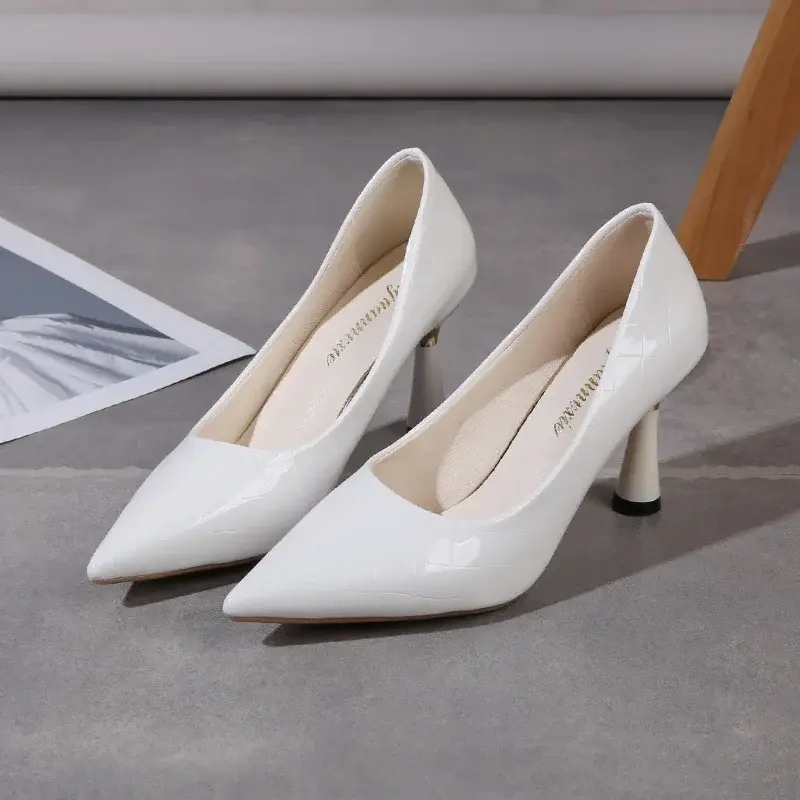 Thumbnail: The Madison Sculpted-Heel Pointed Pump - view 2
