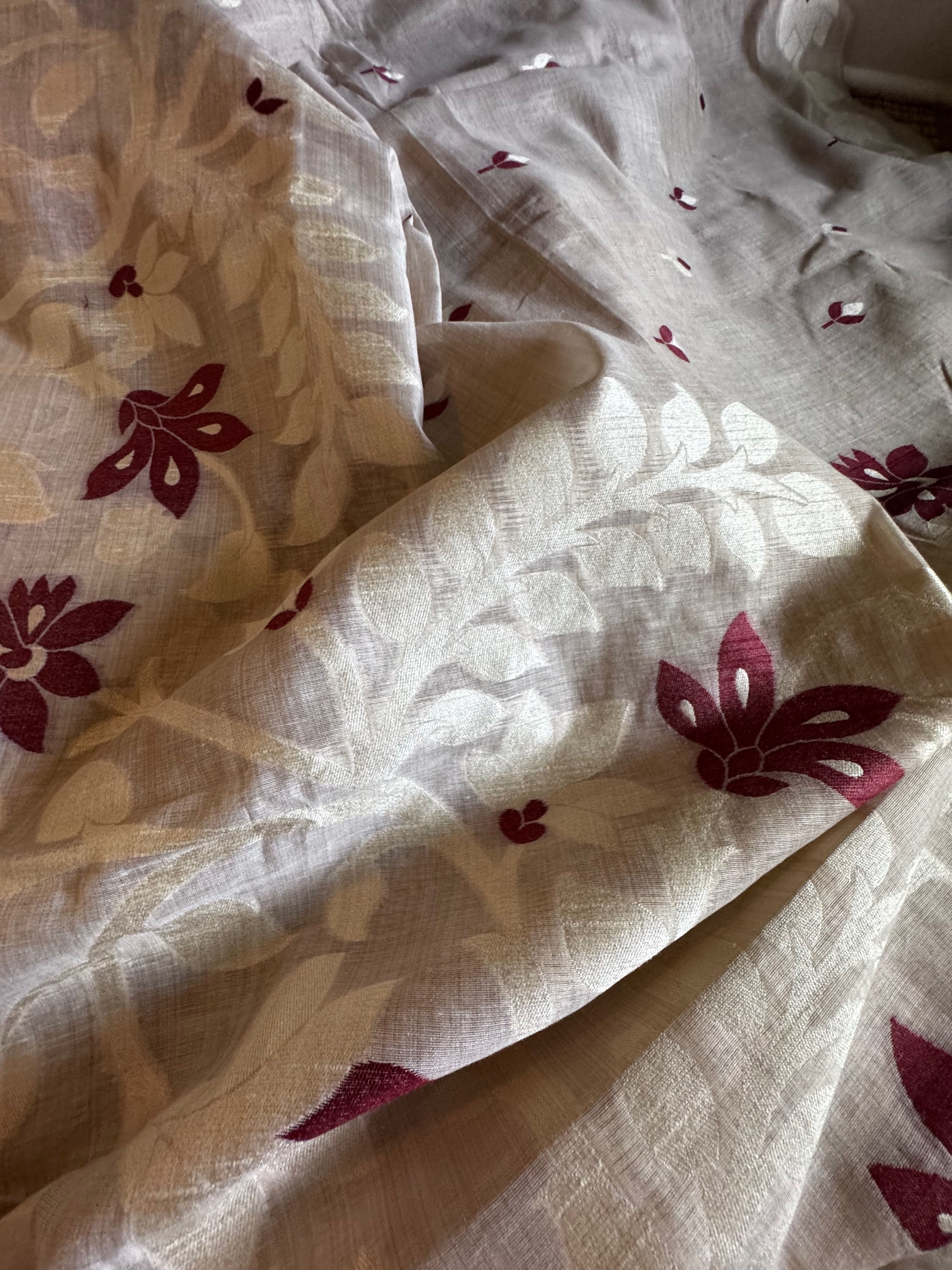 Mulmul cotton handloom saree in natural ivory hue