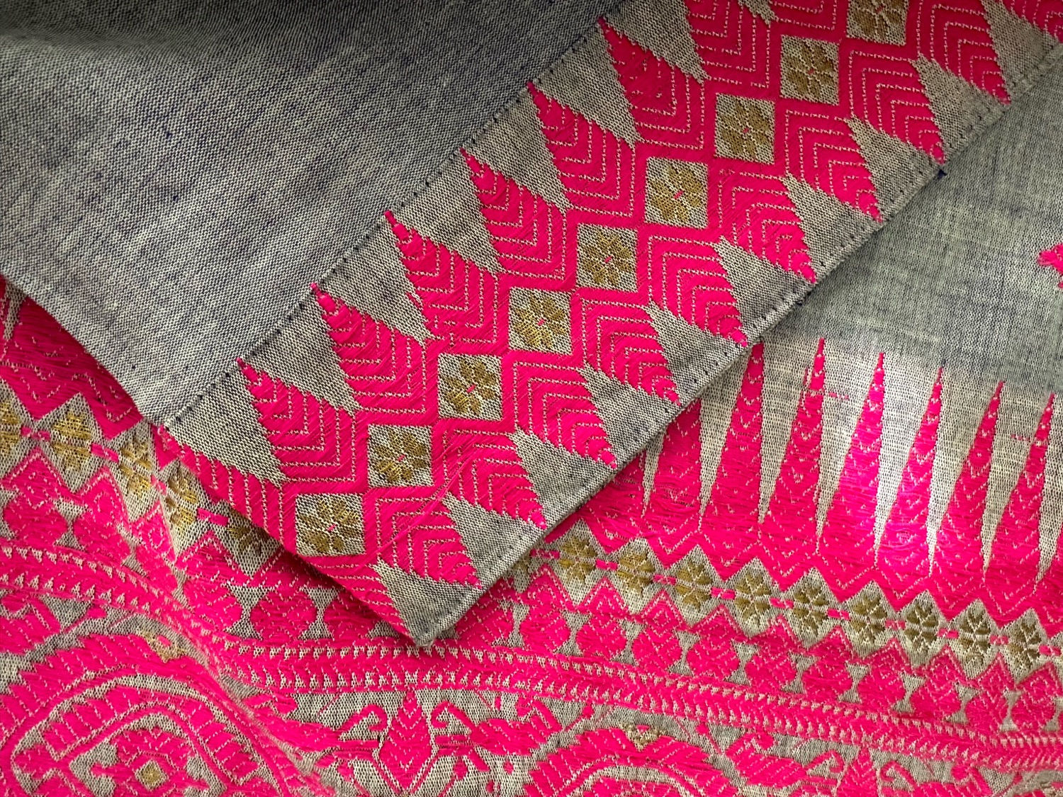 Assam weave in grey