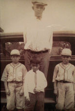 Robert with Bud, Max and Walter (1930)