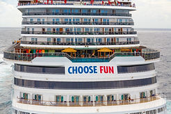170801-couple-cruise-orgies-23.jpg