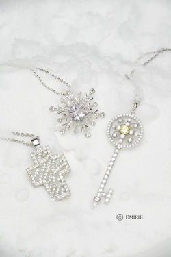 EMIRIEペンダント019