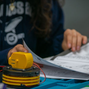 Formación STEM impulsa a adolescentes hacia carreras del futuro