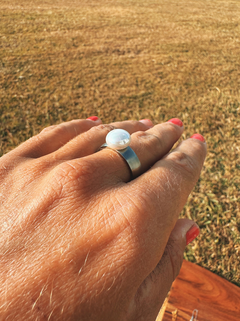 Thumbnail: Ava Ring