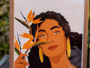 Illustration L'Oiseau de Paradis de Studio Kaktus inspirée des cheveux texturés, de la nature et de l'univers artistique de Mélissa.