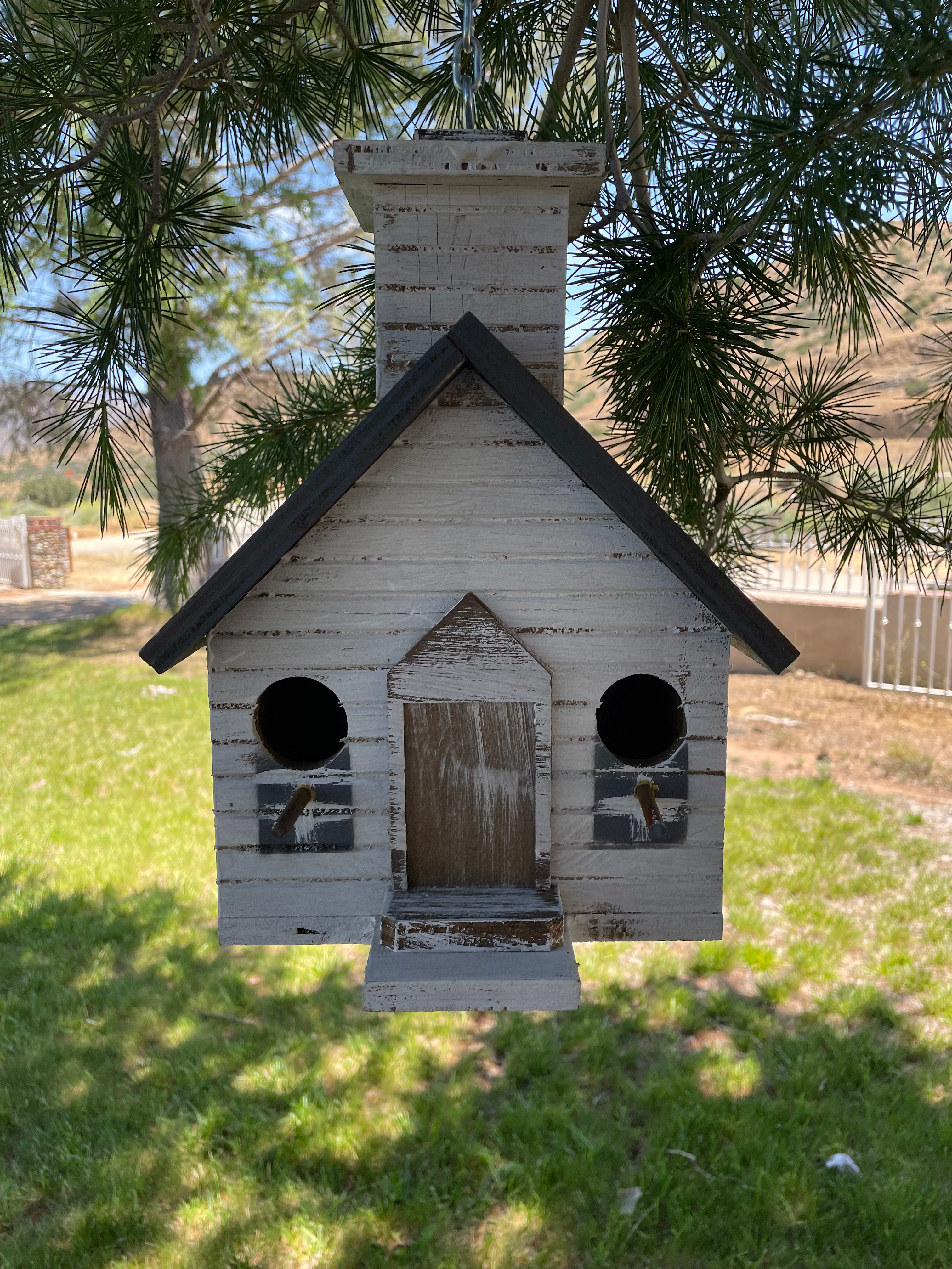 Rustic Birdhouse 1