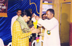 Welcoming Mr. Jaysingrao Gaikwad Patil, Former	Union Minister of State, Mines