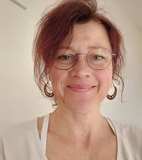 CAROLE STEINE.jpg