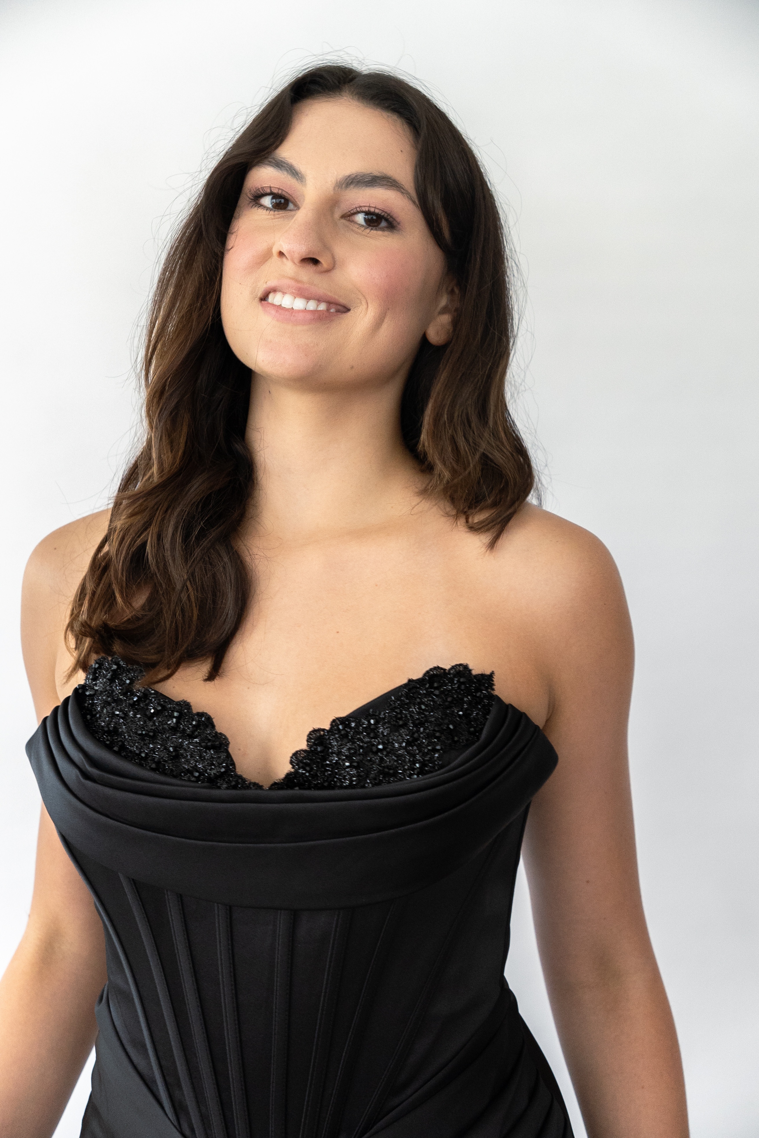 Black Corset Evening Gown: Strapless Lace-Trimmed Formal Dress