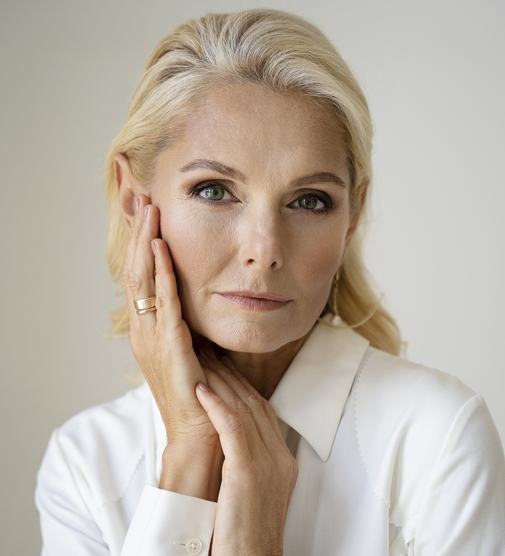 anti-aging-portrait-middle-aged-blonde-rich-woman.jpg