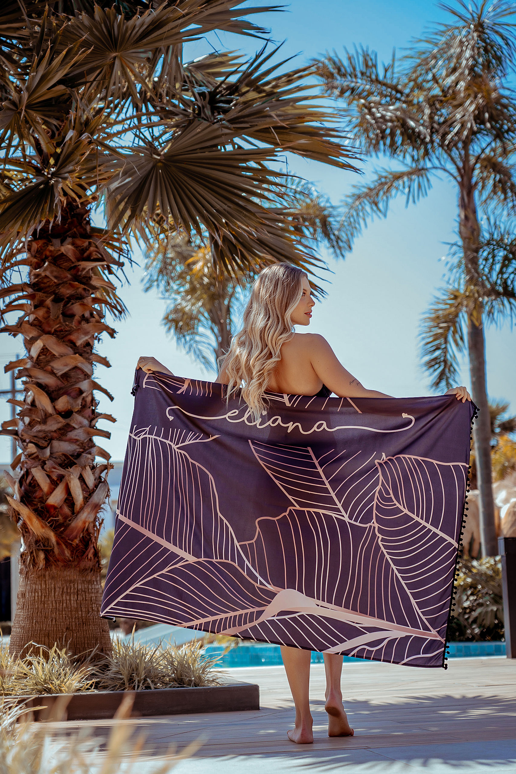 Canga Folhas Escuras