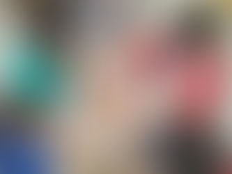 ELS NENS I NENES DE LA CLASSE DE LES TORTUGUES JUGUEM AMB EL GEL