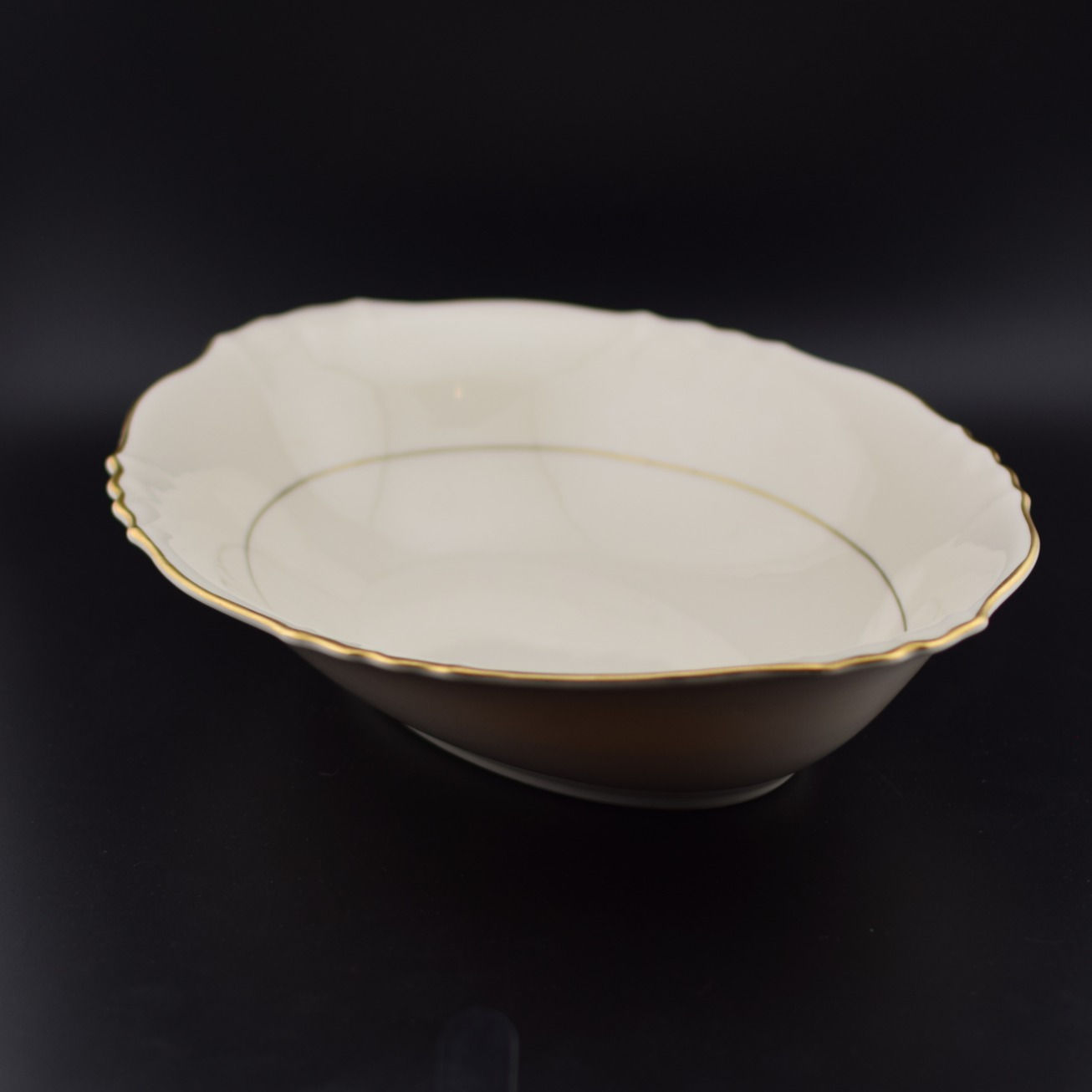 10" Oval Vegetable Bowl - Old Ivory collection by Syracuse China