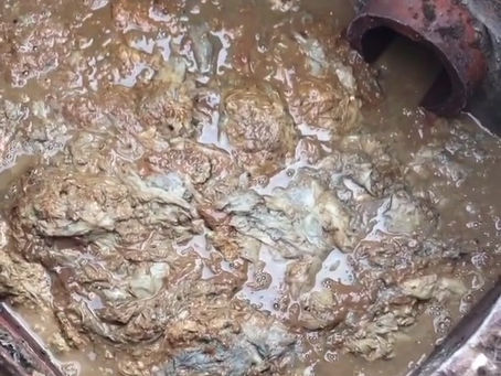 Are looking for someone to unblock your Drains? 👀 Call J&F Drainage so we can make a Video oh, and get you flowing again #blocked #drains #flowing