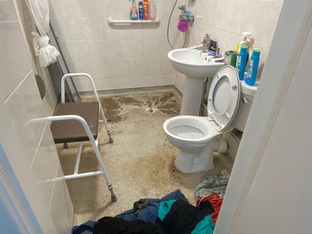 Blocked Drains? Call J&F Drainage we will get you flowing again 💩