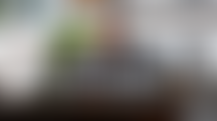 Técnica vs. Poesía: Dos Miradas para Crear Perfumes