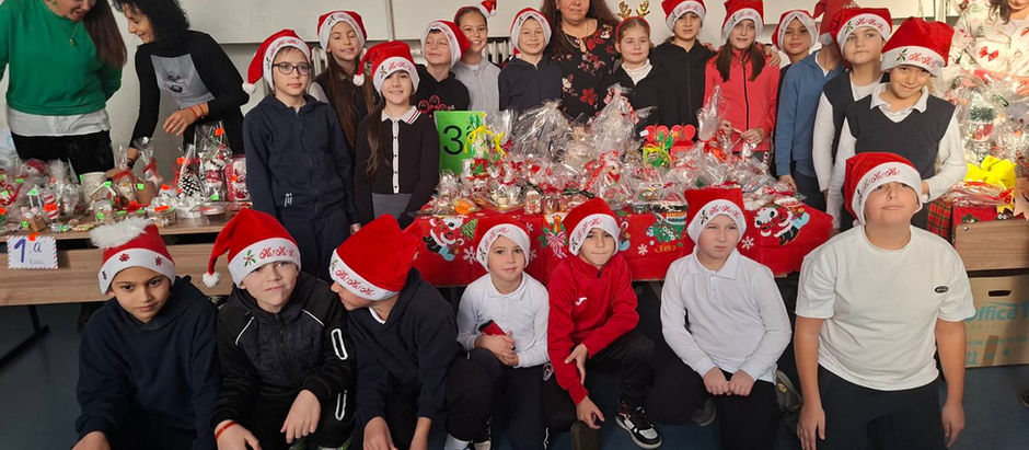 Коледен благотворителен базар