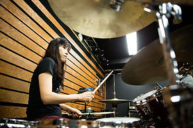 Cours batterie, piano, guitare à domicile Paris15
