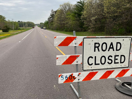 Reedsburg student dies after being hit by truck while boarding bus