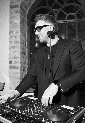 Steven-Liebrand-Live-Musiker-Hochzeitssänger-DJ-Ruhrgebiet-Berlin-München-Hamburg-Köln-Düs