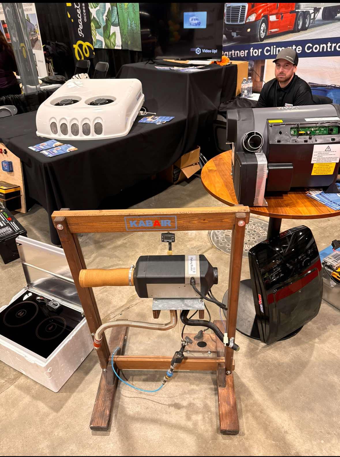KABAIR BOOTH SHOW - HEATING AIR DIESEL/GAS 12V SYSTEMES