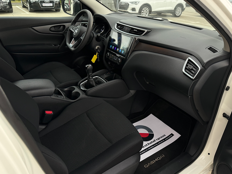Miniatură: Nissan Qashqai