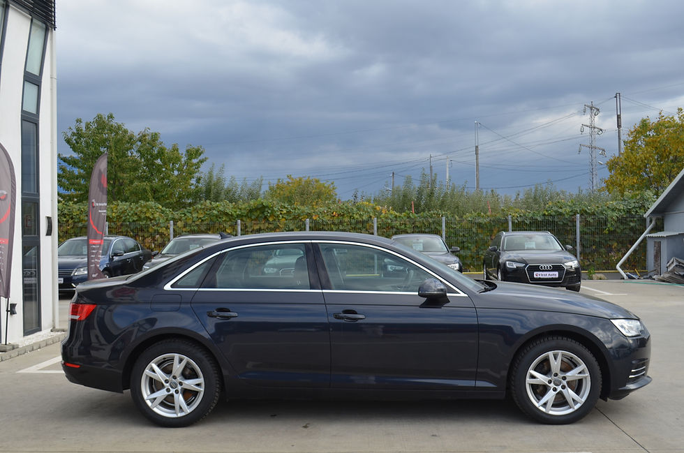 Miniatură: Audi a4