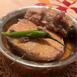★ Salmon and cauliflower curry( Macher jhol)
