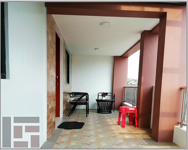 1 balcony area.jpg