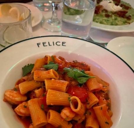 ST Restaurant Review: 🌴🌴🌴