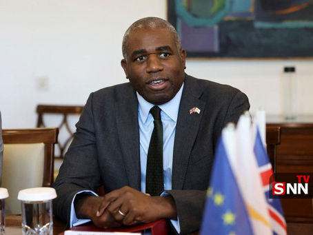 שר החוץ הבריטי, דיוויד לאמי: "לאיראן עדיין יש את היכולת להעשיר אורניום ועלינו לעבוד עם איראן כדי לפתור את הבעיה הזו באמצעות פתרונות דיפלומטיים