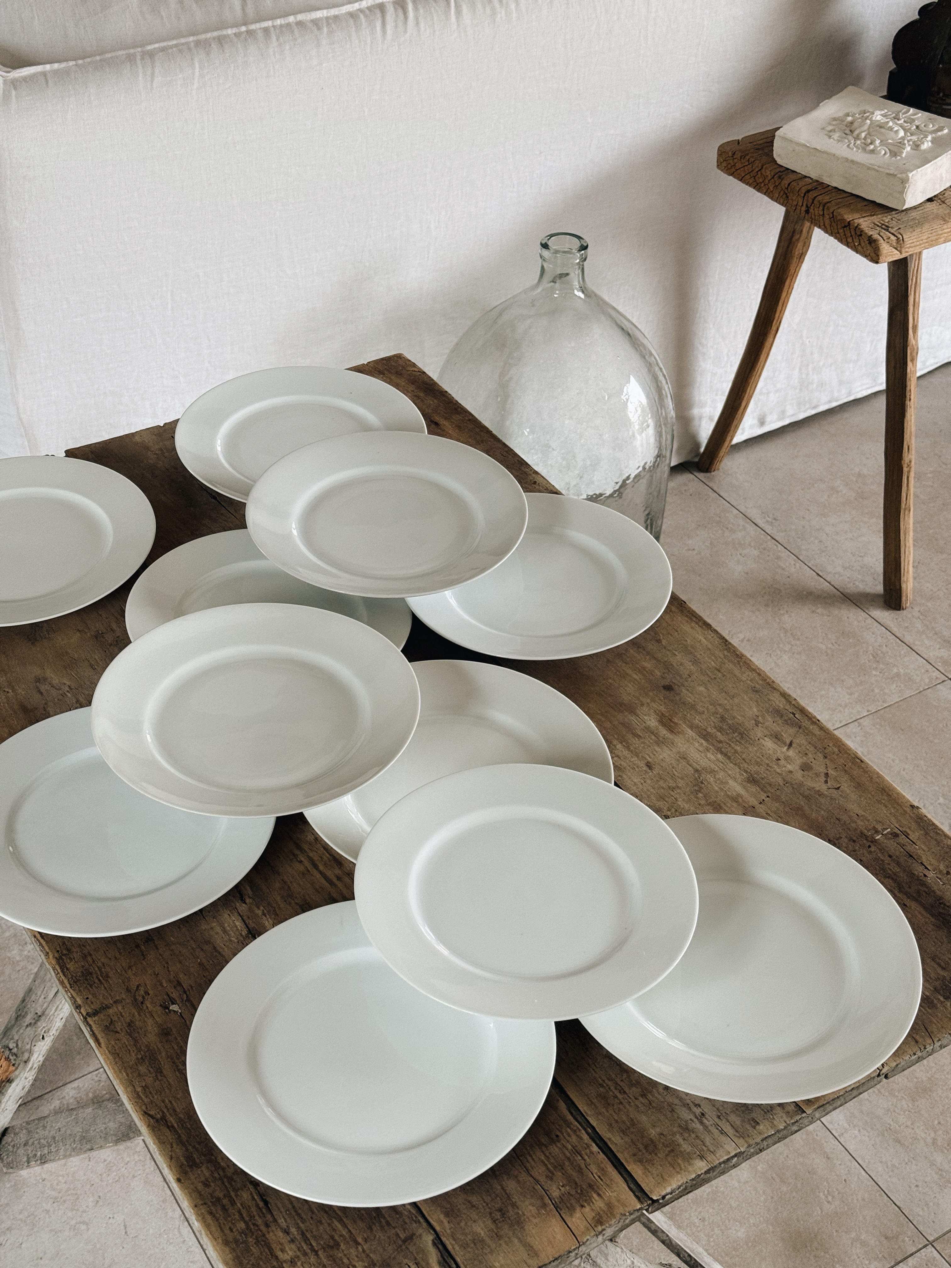 Assiettes en porcelaine