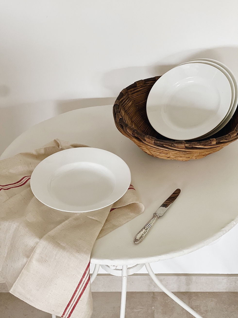 Miniature : Assiettes creuses en porcelaine de Limoges 