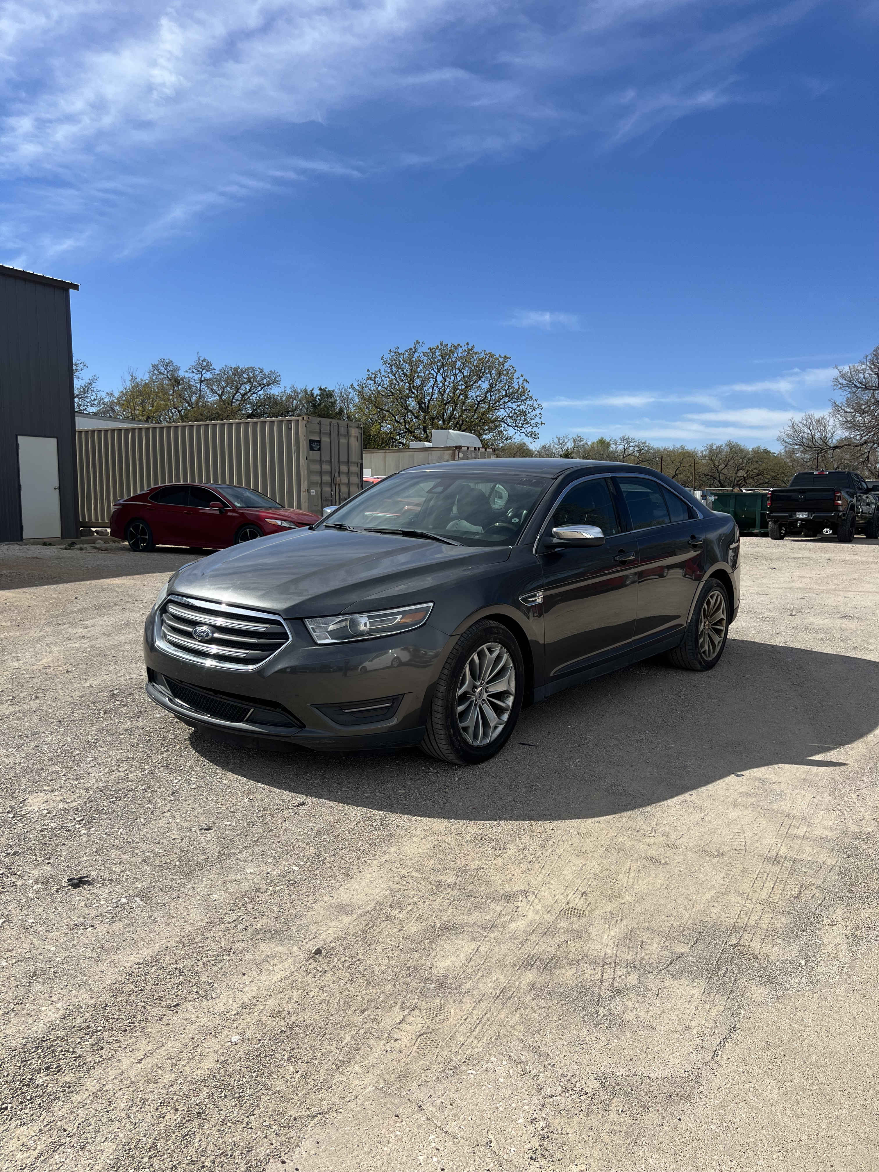 2018 Ford Taurus Limited FWD's photo