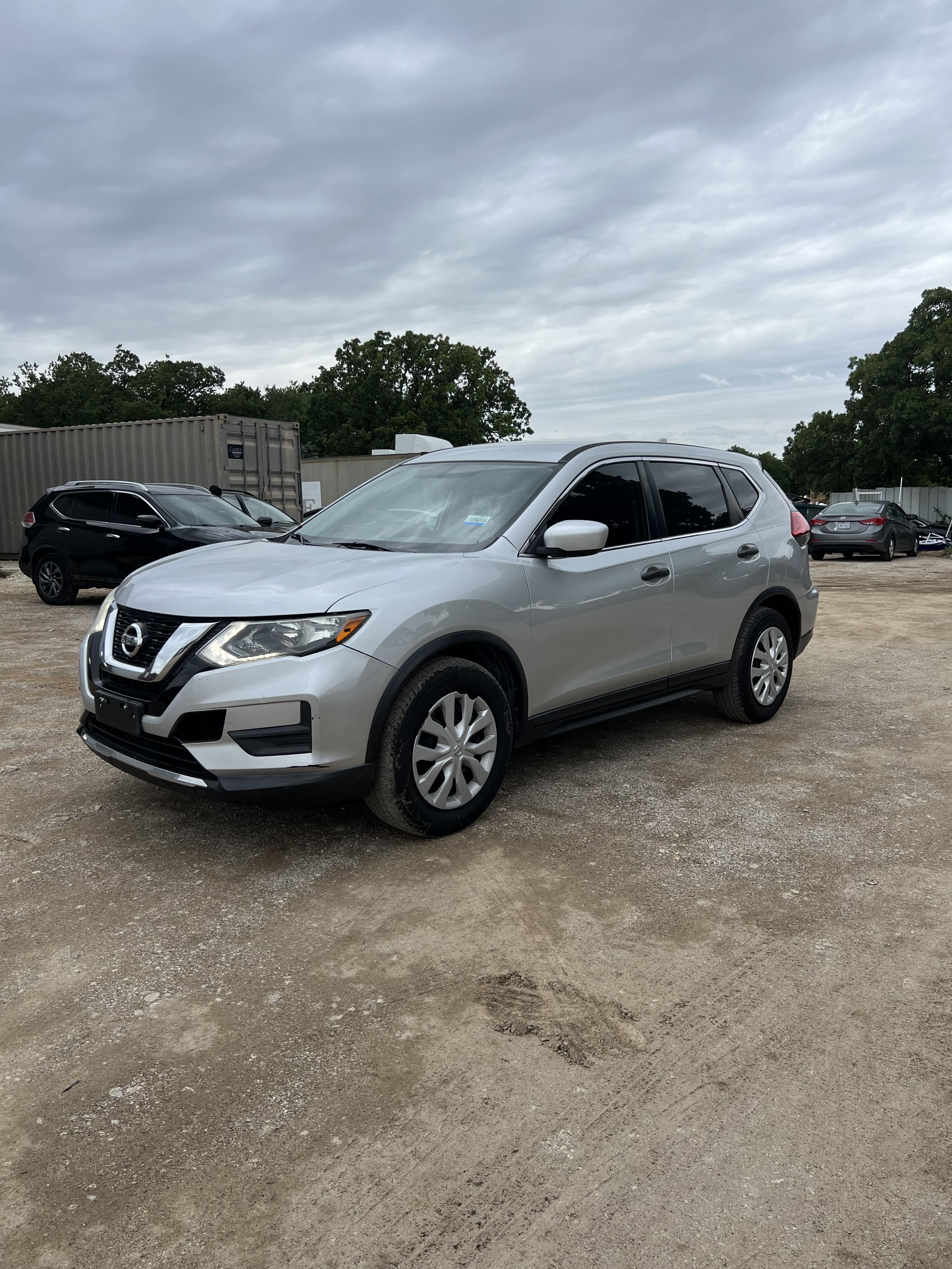 2017 Nissan Rogue S FWD's photo