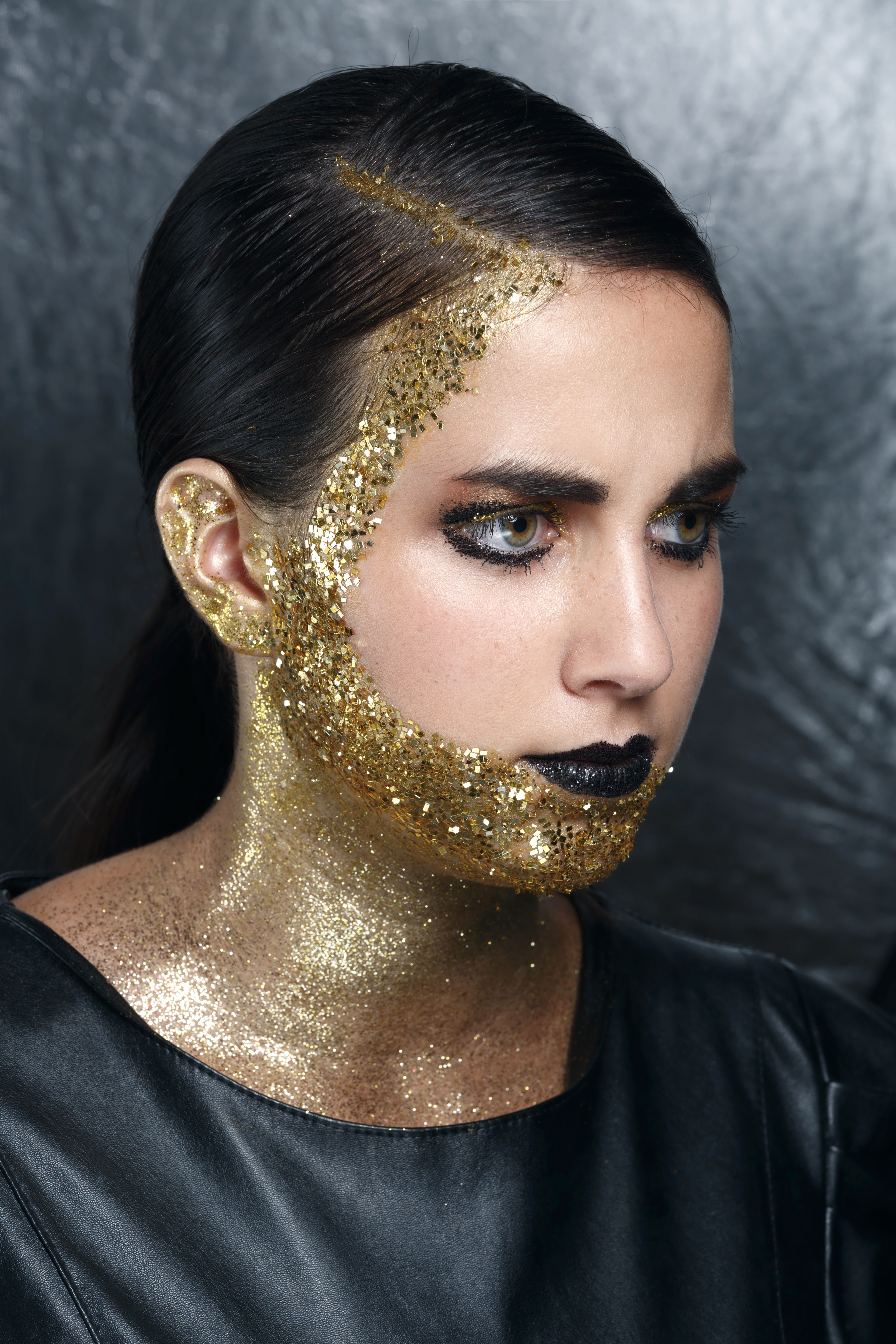Maquillage artistique paillettes