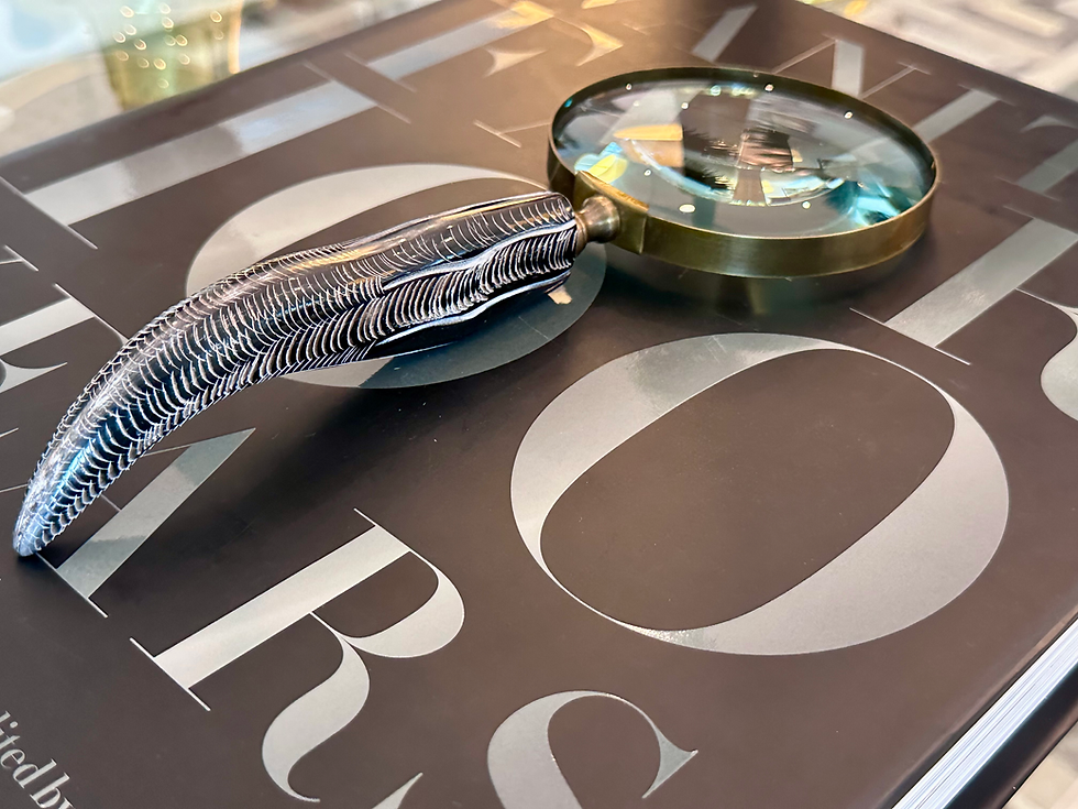 Thumbnail: Vintage Magnifying Glass