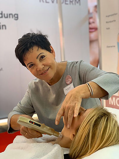 hautfrische-haren-behandlung-mit- nanone