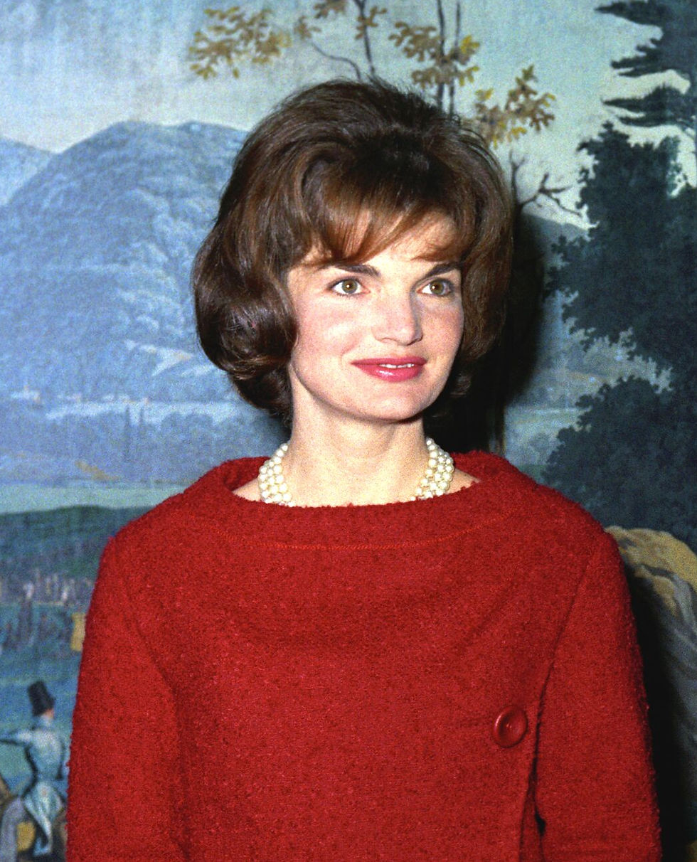Mrs. Kennedy in the White House Diplomatic Reception Room, December 5, 1961, by Robert LeRoy Knudsen, Public Domain, via Wikimedia Commons.