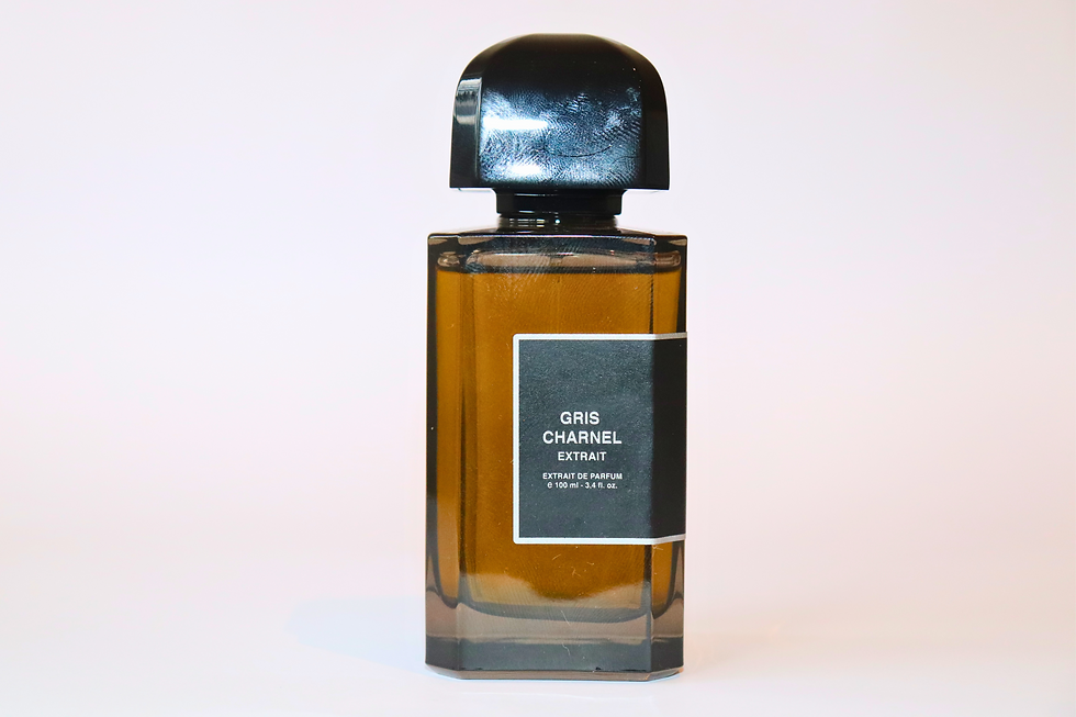 Gris Charnel Extrait