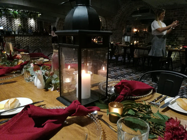 Thumbnail: CHARGER PLATE GLASS GOLD BEAD EDGE W33CM