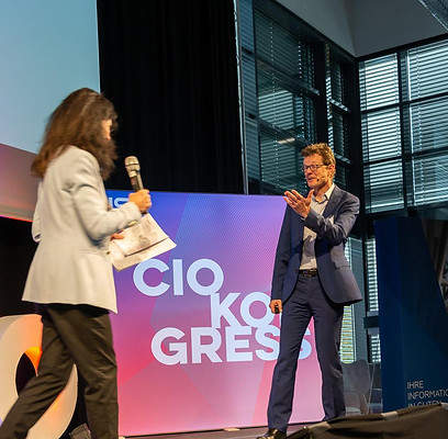 Christoph Kral auf der Bühne beim LSZ CIO Kongress