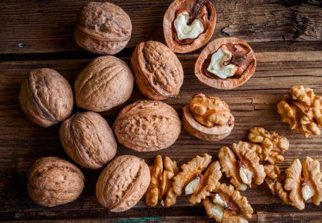 Nuez de Castilla: pequeña, crujiente y llena de valor