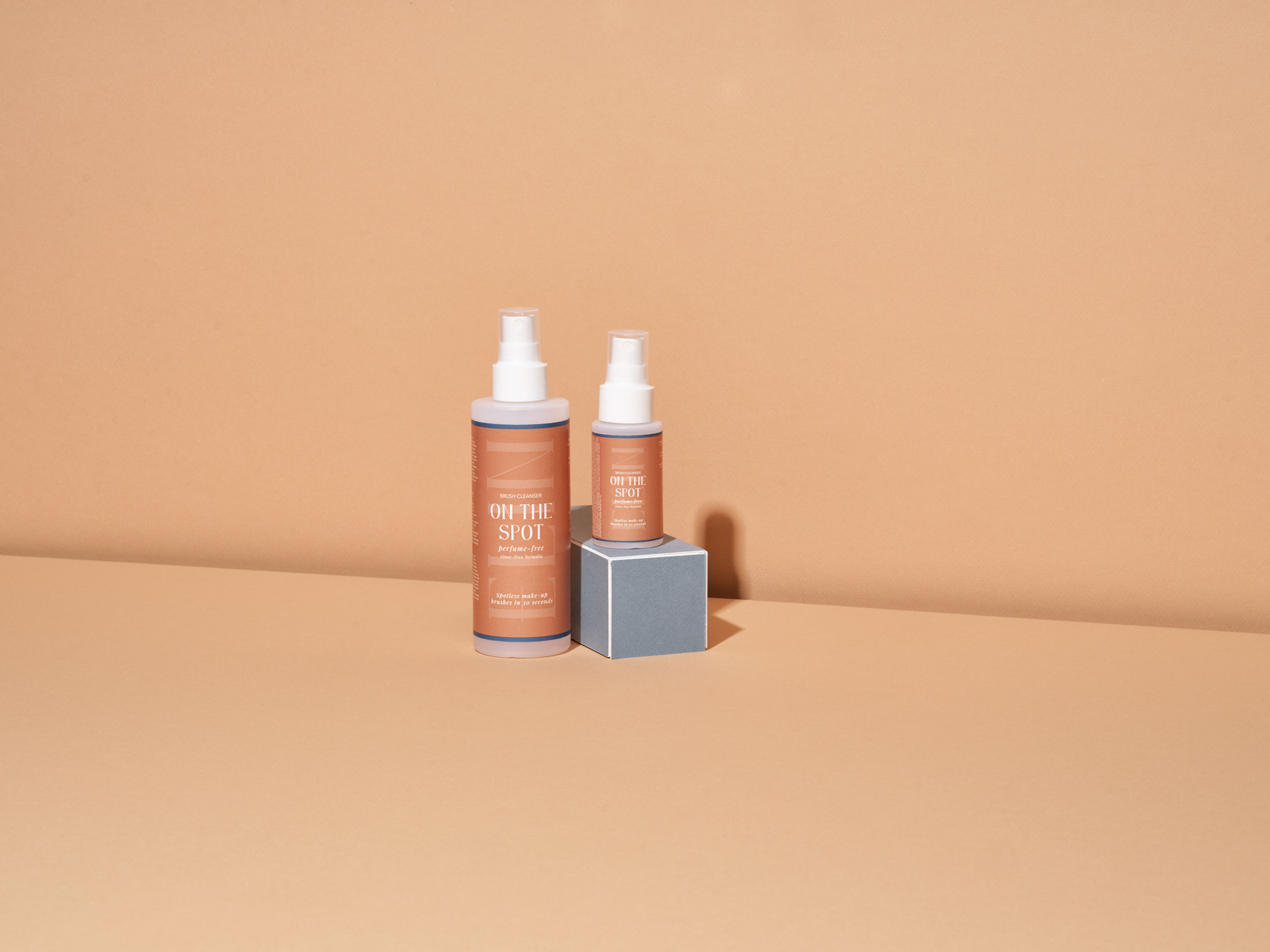 Perfume-free set On The Spot brush cleanser 200ml + 50ml